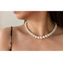 Load image into Gallery viewer, 4/6/8/10mm Luxury White Shell Pearl Beaded Choker Necklace For Lady
