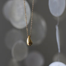 Load image into Gallery viewer, Water Drop Small Solid Pendant Necklace Clavicle Chain Titanium Steel Plated 14K Gold
