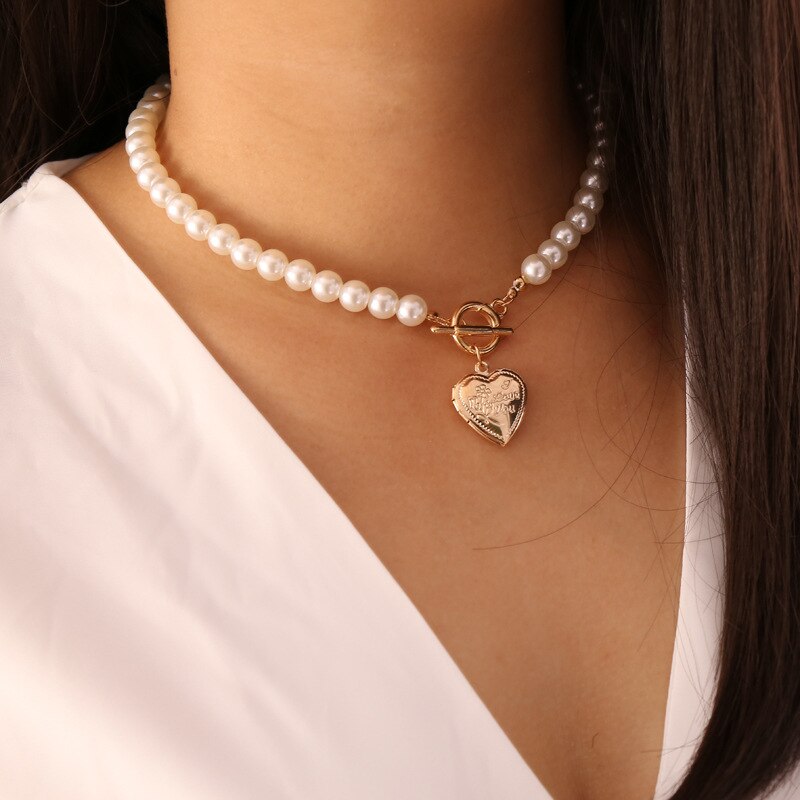 Designer Roman Pearl Beaded Clavicle Chain Heart Pendant Choker Necklaces