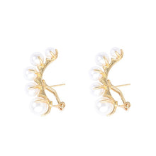 Load image into Gallery viewer, Luxury Elegant Pearl Earrings Fashion Ear Cuff Clip Earrings For Women
