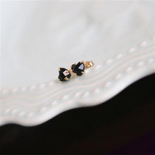 Load image into Gallery viewer, Designer&#39;s Unique Creative Silver Inlaid Black Agate Heart-shaped Earrings Retro Compact Charm Ladies Brand  Jewelry
