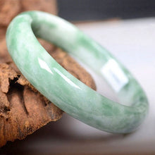 Load image into Gallery viewer, Lokaloca Handcrafted Genuine Natural Green Jade Bangle Bracelet
