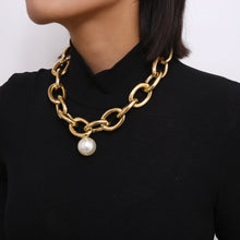 Load image into Gallery viewer, Gothic Cuban Link Chain Pearl Pendant Choker Necklace
