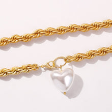 Load image into Gallery viewer, Bohemian Miami Thick Cuban Link Chain Heart Pearl Pendant Necklae
