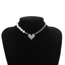 Load image into Gallery viewer, Designer Baroque Pearl Beaded  Lover Heart Pendant Choker Necklace
