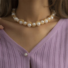 Load image into Gallery viewer, Luxury Big Size Twisted Imitation Pearl Beaded Choker Necklace
