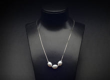 Load image into Gallery viewer, Minimalist Natural White Freshwater Pearl Bead Pendant Necklace for Ladies
