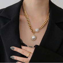 Load image into Gallery viewer, Minimalist Cuban Link Chain Baroque Irregular Pearl Charm Pendant Choker Necklace
