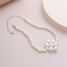 Load image into Gallery viewer, Luxury Elegant Pearl Beaded Blossom Pendant Choker Necklace
