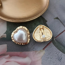 Load image into Gallery viewer, Handmade Heart Shaped Pearl Stud Earrings
