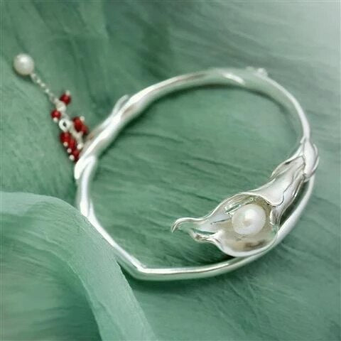 Independent Design Vintage Style Original Jewelry Handmade Pearl Charm Bracelet Women Exquisite and Elegant Silver Jewelry