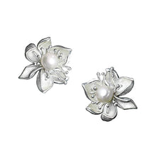 Load image into Gallery viewer, Independent Design Silver Inlaid Pearl Flower Earrings Exquisite Ladies Jewelry
