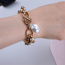 Load image into Gallery viewer, Nostalgia Cuban Link Chain Baroque Irregular Pearl Charm Toggle Clasp Bracelet
