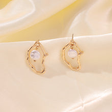 Load image into Gallery viewer, Designer Chic Baroque Irregular Pearl Earrings for Women
