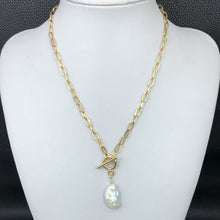 Load image into Gallery viewer, Gothic Link Chain Toggle Clasp Baroque Irregular Pearl Pendant Necklace
