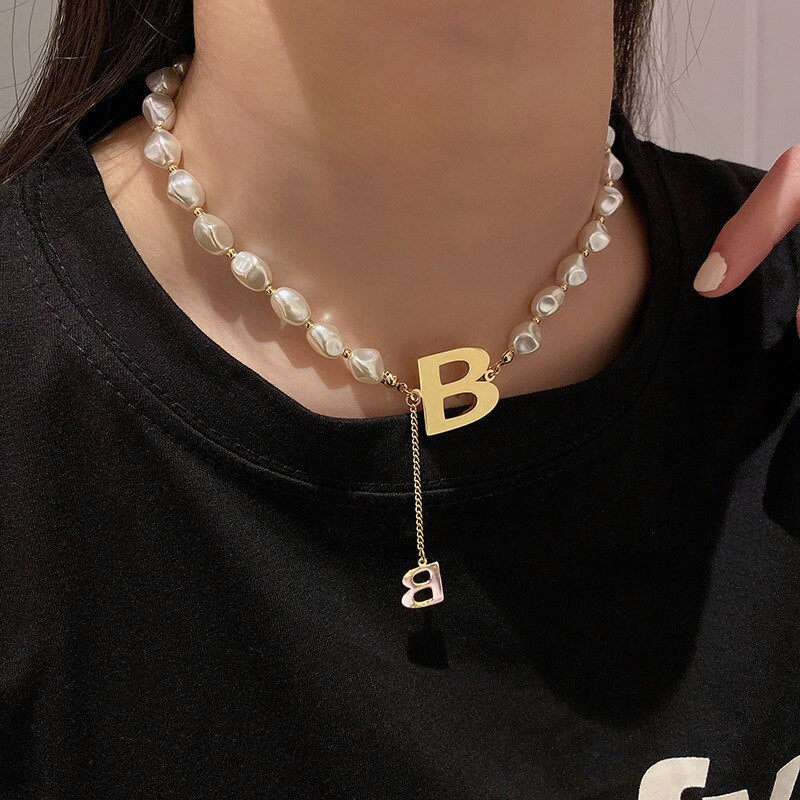 Trendy Irregular Baroque Pearl Beaded Letter B Charm Pendant Choker Necklace