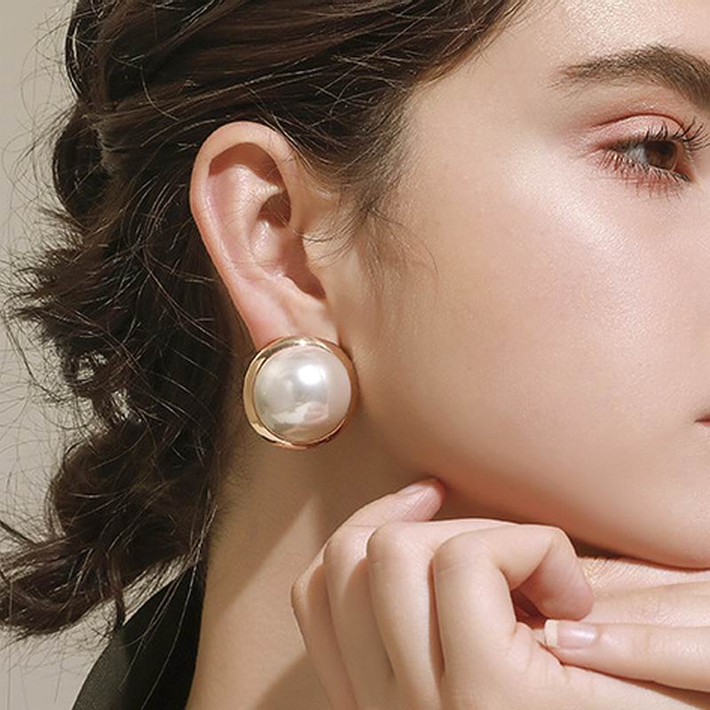 Apricity French Design Big Pearl Stud Earrings