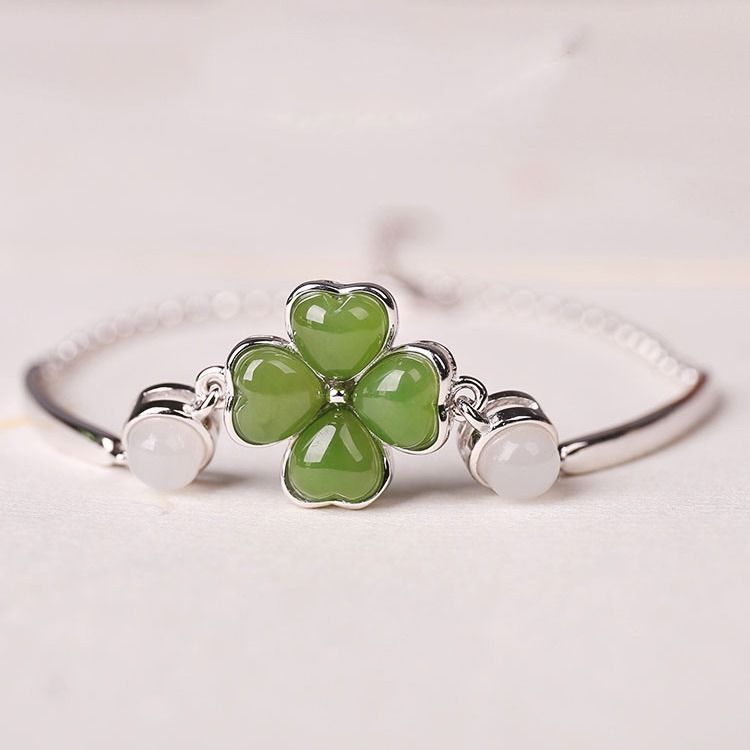 Lokaloca Natural Fine Jade Lucky Clover Bracelet