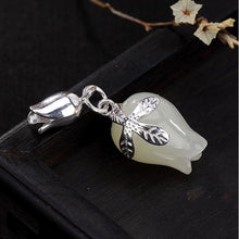 Load image into Gallery viewer, Natural Fine Magnolia Flower Pendant Necklace Vintage Style Retro Exquisite Romantic Charm Women&#39;s Silver Jewelry
