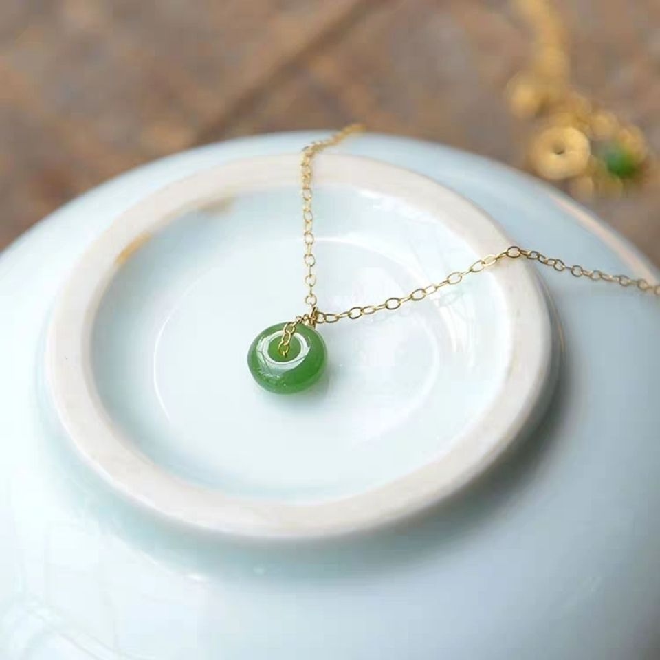 Lokaloca Natural Fine Jade Round Pendant Necklace