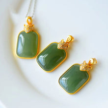 Load image into Gallery viewer, Lokaloca Natural Fine Jade Leopard Head Pendant Necklace
