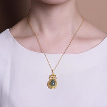 Load image into Gallery viewer, Natural Green Jade Drop Shaped Pendant Necklace Vintage Style Retro Charming Women&#39;s Jewelry
