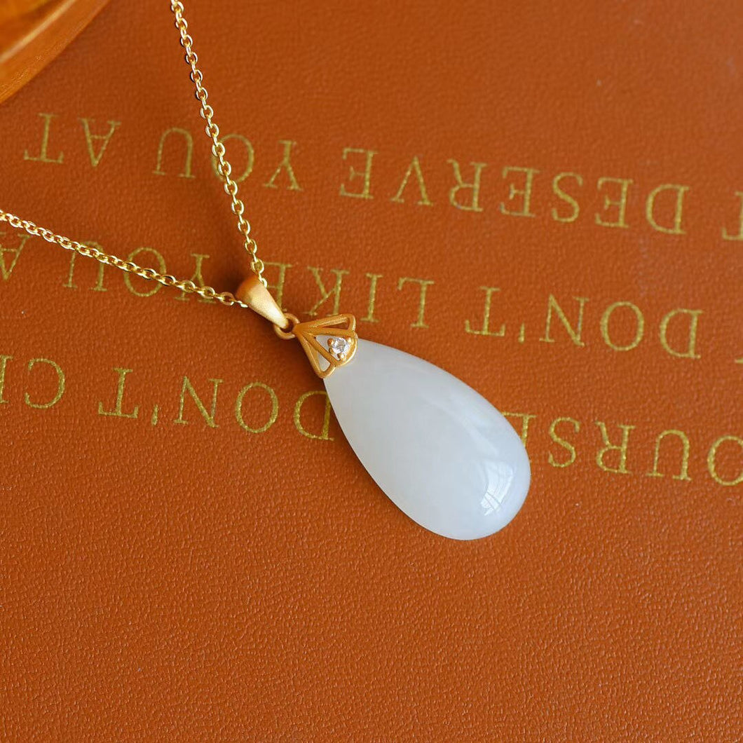 Natural White Jade Drop Shaped Pendant Necklace Vintage Retro Creative Luxury Jewelry