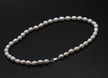 Load image into Gallery viewer, Natural Freshwater Pearl Beaded Necklace Choker for Ladies
