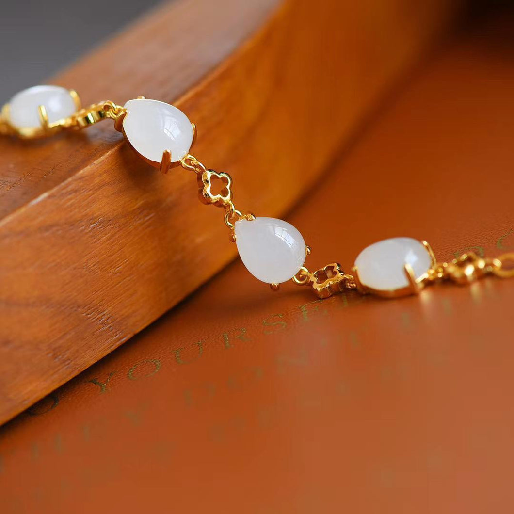 Lokaloca Natural Fine White Jade Heart Bracelet