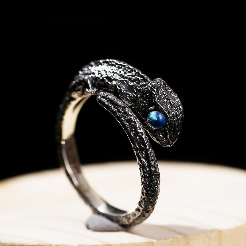 New Creative Silver Snake Eye Ring Vintage Style Unique Craft Luxury Jewelry