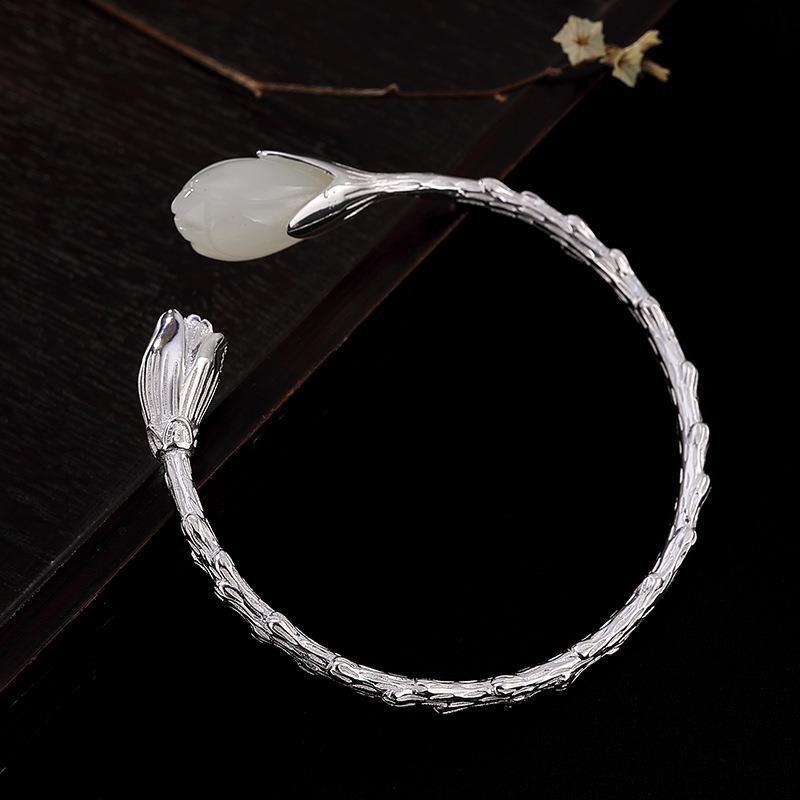 New Inlaid Natural Fine Chalcedony Lotus Bracelet Charm Elegant Women Adjustable Brand Jewelry