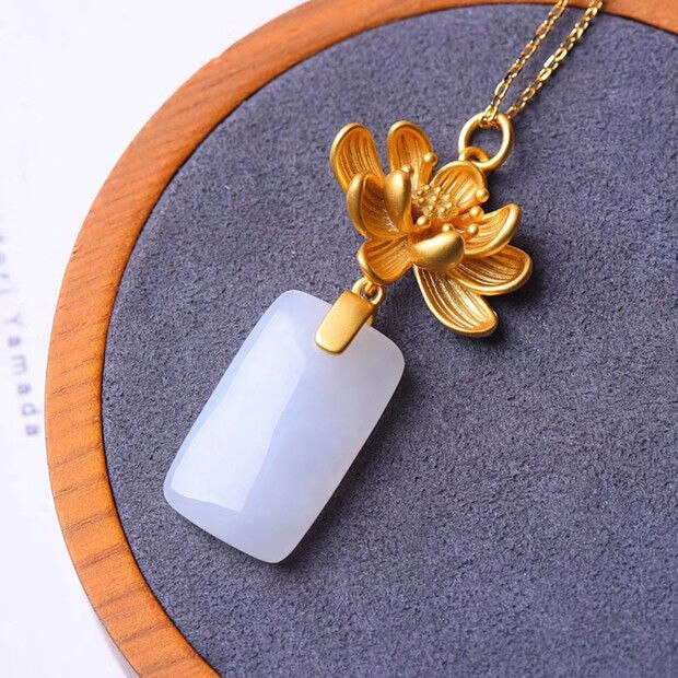 Silver Inlaid Natural Fine White Chalcedony Lotus Pendant Necklace Unique Craft Charm Women's Brand Jewelry