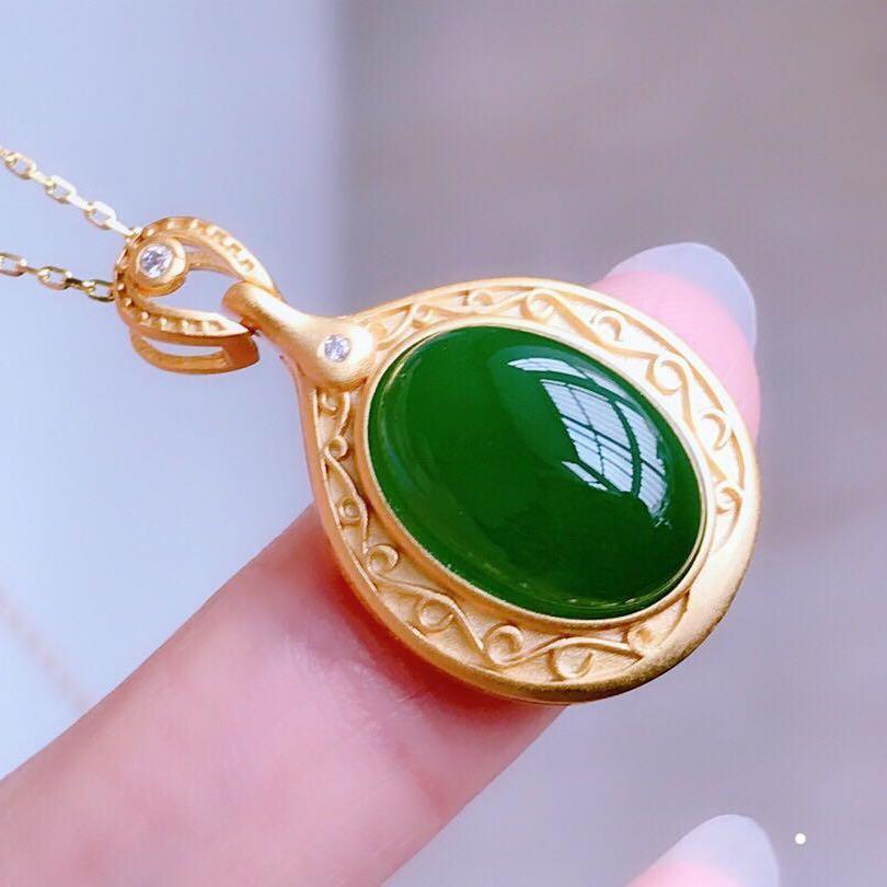 Lokaloca Original Natural Fine Jade Oval Pendant Necklace