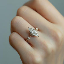 Load image into Gallery viewer, Original Design Retro White Crystal Luxury Cut Sparkling Women&#39;s Opening Adjustable Ring
