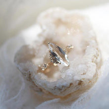 Load image into Gallery viewer, Original Design Retro White Crystal Luxury Cut Sparkling Women&#39;s Opening Adjustable Ring
