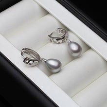 Load image into Gallery viewer, Iridescent Design 925 Sterning Silver Top Grade Freshwater Pearl Earrings
