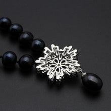 Load image into Gallery viewer, Natural Freshwater Pearl Beaded Snowflake Pendant Necklace for Ladies
