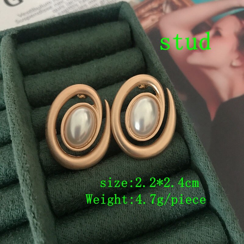 Handmade Retro Luxury Designs Pearl Stud Earrings