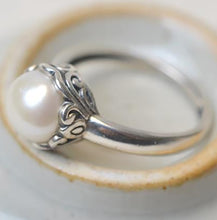 Load image into Gallery viewer, S925 Sterling Silver Women&#39;s Original Design Vintage Style Elegant Pearl Open Retro Ring
