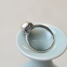 Load image into Gallery viewer, S925 Sterling Silver Women&#39;s Original Design Vintage Style Elegant Pearl Open Retro Ring
