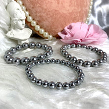 Load image into Gallery viewer, 6/8/10mm Luxury Grey Fresh Shell Pearl Beaded Bracelet
