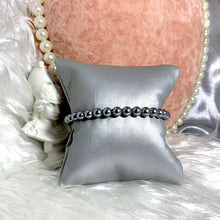 Load image into Gallery viewer, 6/8/10mm Luxury Grey Fresh Shell Pearl Beaded Bracelet
