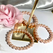 Load image into Gallery viewer, 6/8/10mm Luxury Pink Fresh Shell Pearl Beaded Bracelet
