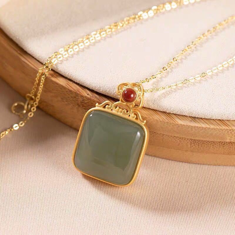 Silver Inlaid Natural Fine Jade Pendant Retro Ladies Necklace Clavicle Chain