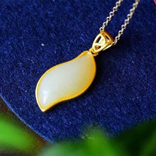 Load image into Gallery viewer, Silver Natural Fine Jade Chalcedony Pendant Necklace
