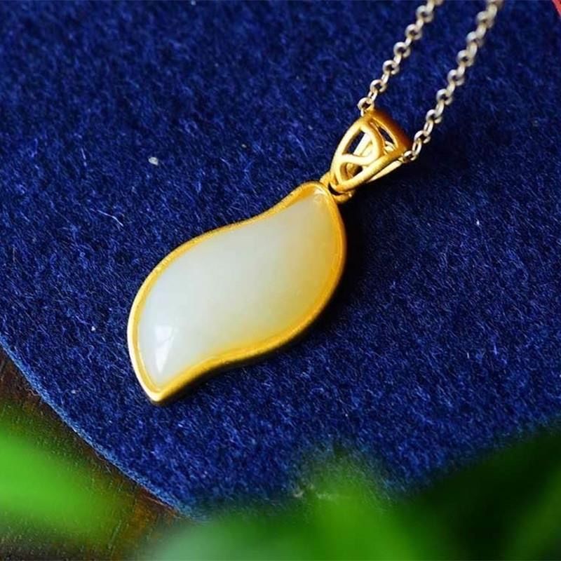 Silver Natural Fine Jade Chalcedony Pendant Necklace