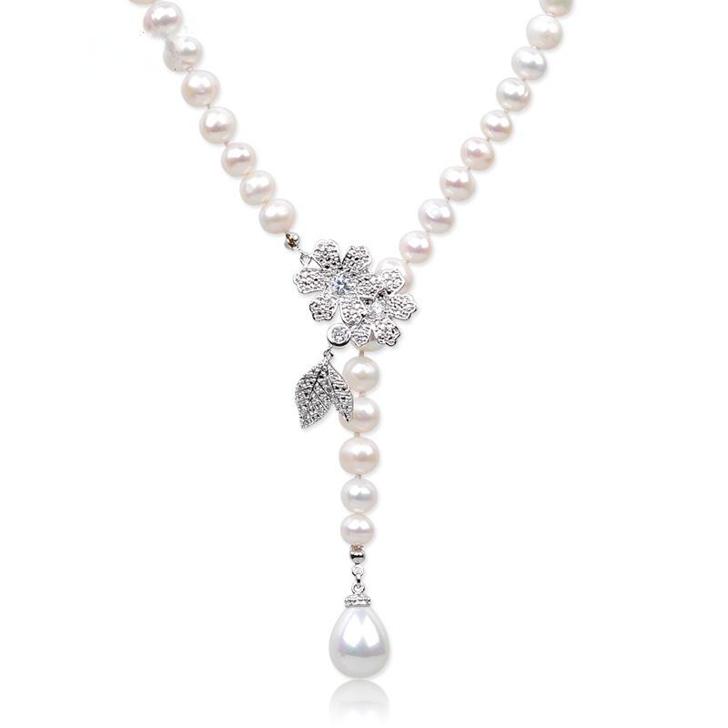 Natural White Freshwater Pearl Beaded Blossom Pendant Long Necklace for Ladies