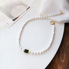 Load image into Gallery viewer, Tranquility British Design Green Crystal Charm Pearl Beaded Necklace Choker
