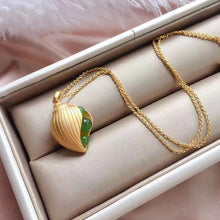 Load image into Gallery viewer, Silver Inlaid Natural Fine Jade Conch Pendant Necklace Vintage Style Retro Charm Design Women&#39;s Jewelry
