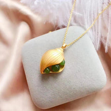 Load image into Gallery viewer, Silver Inlaid Natural Fine Jade Conch Pendant Necklace Vintage Style Retro Charm Design Women&#39;s Jewelry
